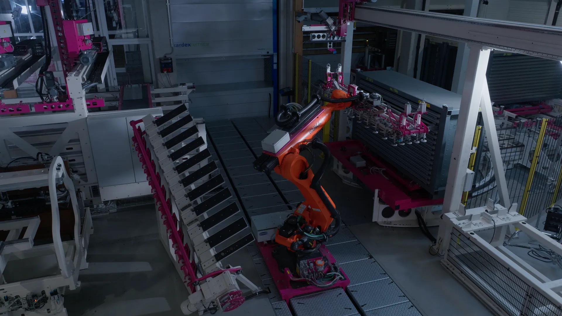 Grauwerk AMAG Smart Factory, Industriefilm, Still