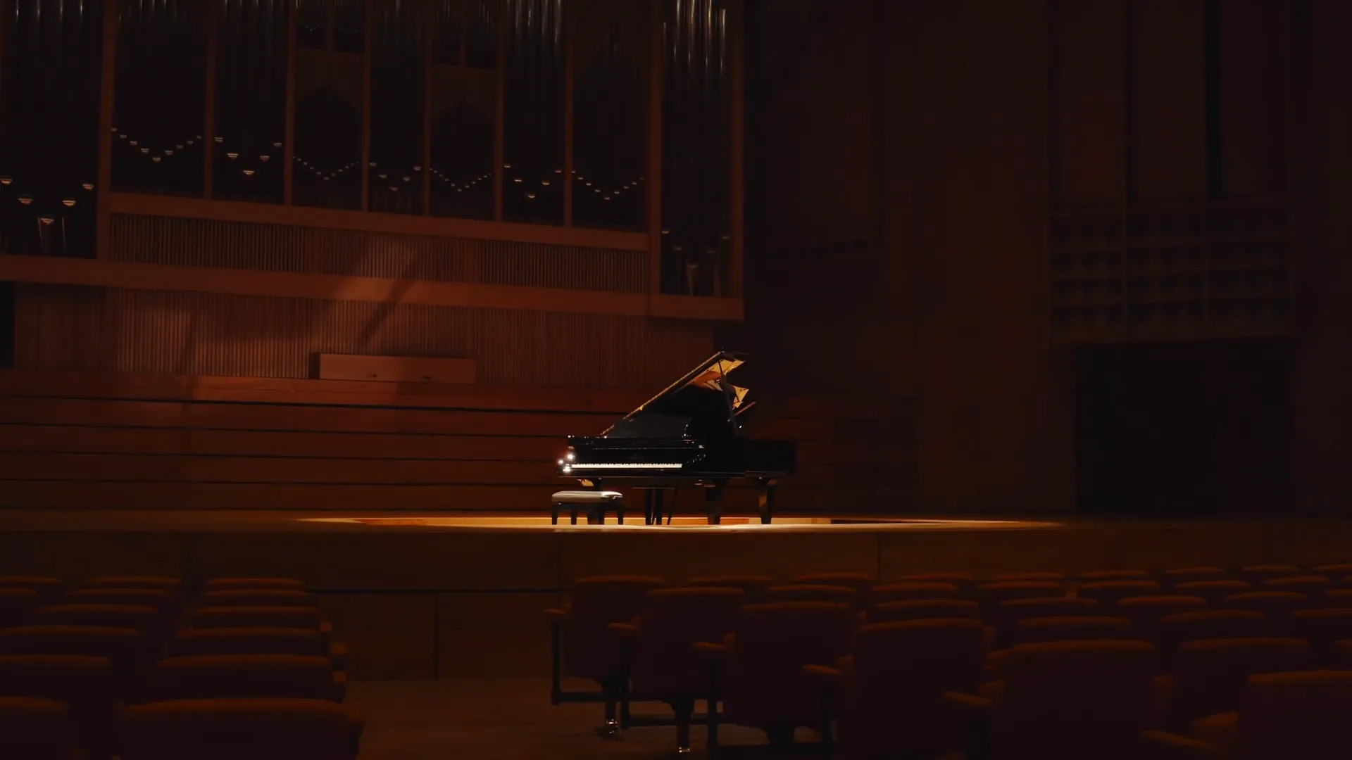 Grauwerk Projekt Brucknerhaus Linz Imagefilm, Klavier, Großer Saal, Bechstein, Still