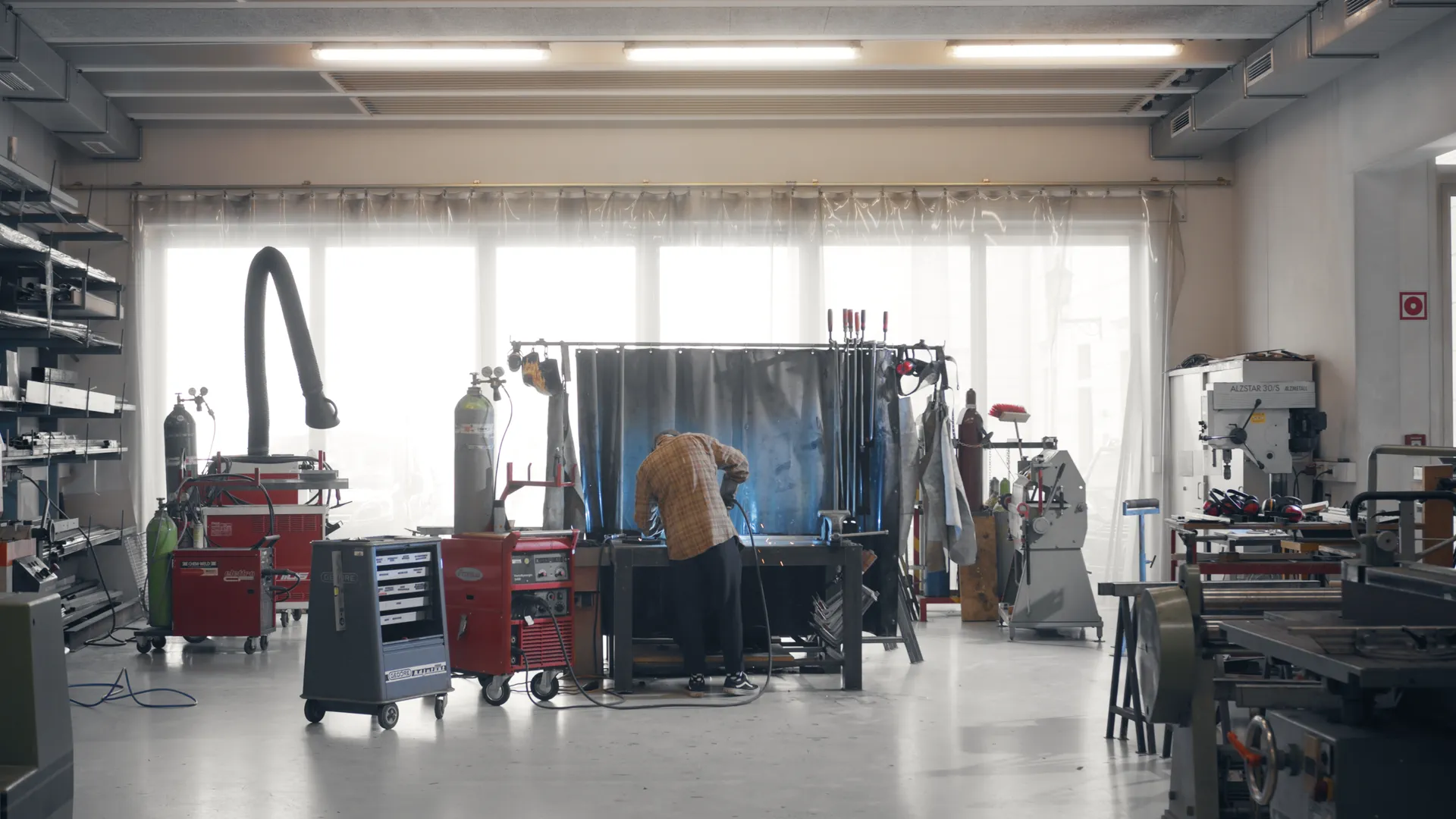 Grauwerk Projekt Kunstuniversität Linz, Imagefilm, Werkstatt