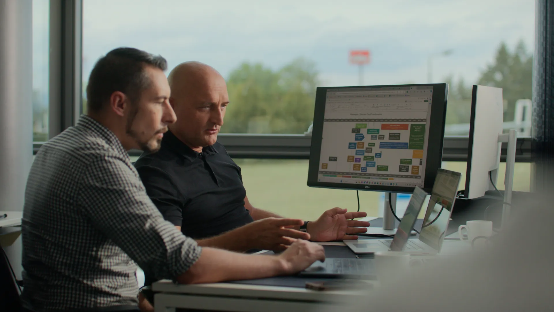 Grauwerk Microsoft/ base-It, Customer Success Stories, Werbefile, Still
