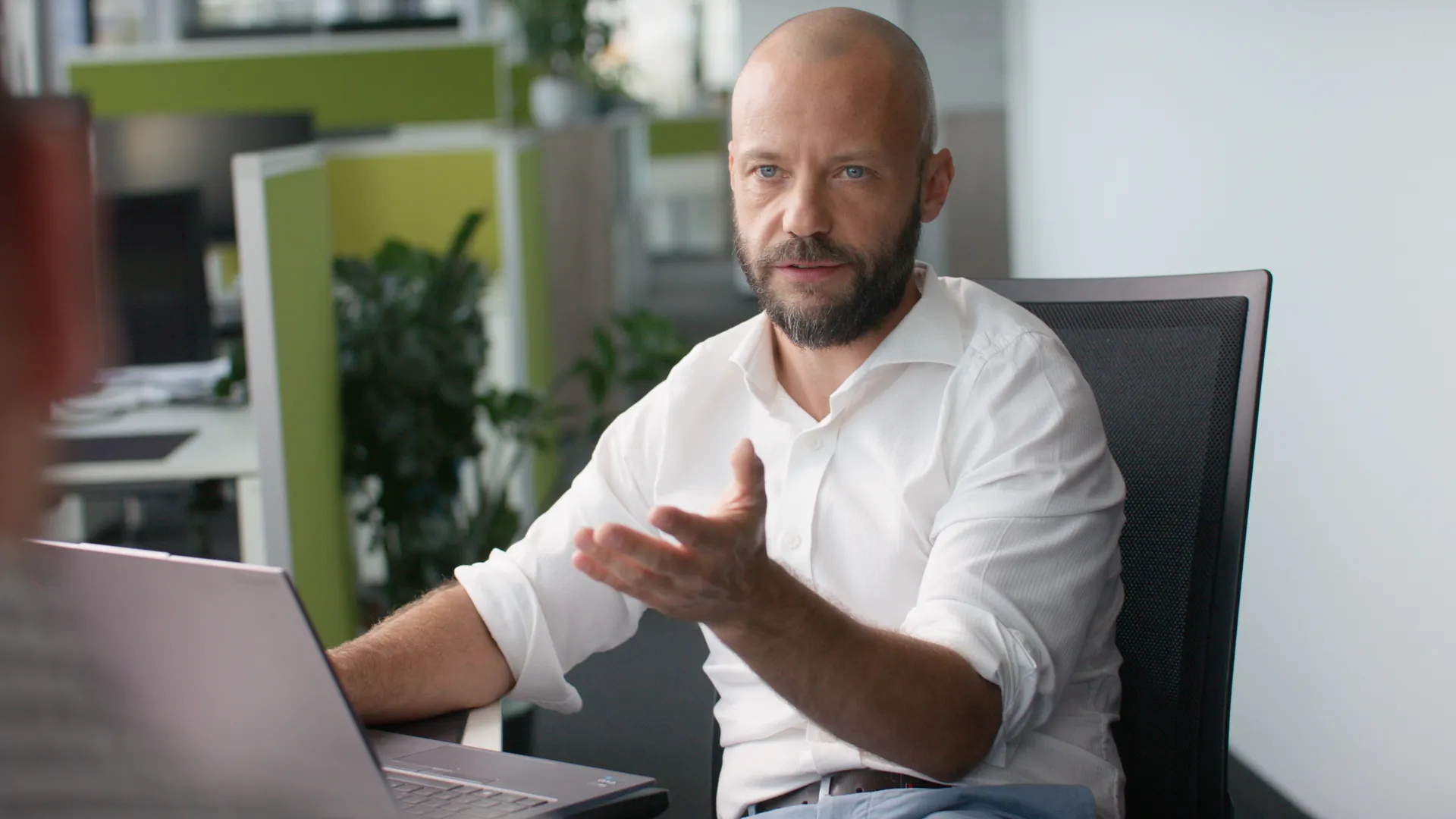 Grauwerk Microsoft/ base-It, Customer Success Stories, Werbefile, Still